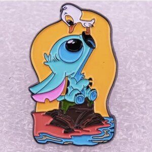Stitch  & Baby Duck on the Beach Lilo  & Stitch Pin
